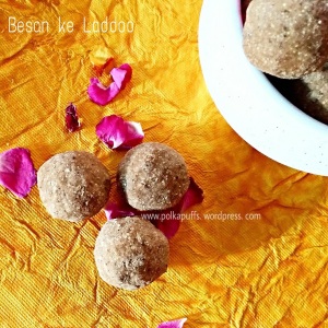 Besan ke Laddoo / gram flour fudge, Indian sweets, easy Laddoo recipes 